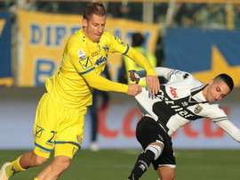 Maran riabbraccia uno dei suoi. Goal