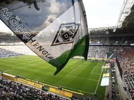 Tempesta 'Sabine' in Germania: Moenchengladbach-Colonia rinviata