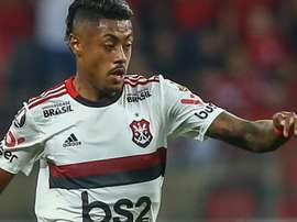 Flamengo vence o Athletico e segue forte no Brasileirão. GOAL
