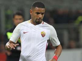 Roma, Petrachi su Bruno Peres: 'La prima volta che sbaglia è a casa'