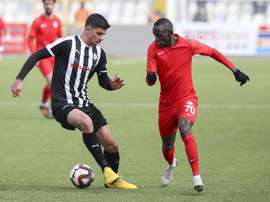 L'OL recrute l'international espoir turc Cenk Özkaçar. GOAL
