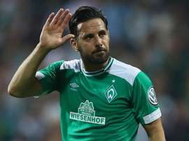 Pizarro will stay at Werder Bremen for one more year. GOAL
