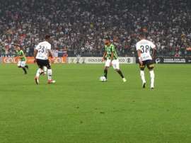 Corinthians 1 x 0 América-MG: Jadson marca e garante 1ª vitória de Loss pelo Timão