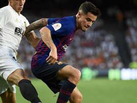 Coutinho deixa estádio com dores e preocupa a Seleção Brasileira.