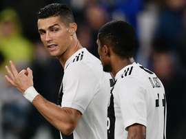 Douglas Costa: 'Da quando c'è Ronaldo siamo tutti più magri'