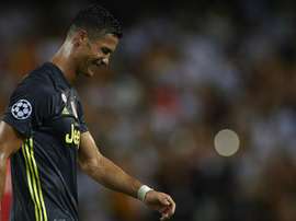 Cristiano Ronaldo se iguala a Neymar e cai nas redes do zagueiro Murillo