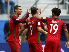 Define-se esta quarta-feira o primeiro finalista das Confederações. Goal
