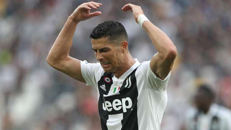 Ronaldo carried Madrid on this back â Mendes slams 'shameful' UEFA award snub