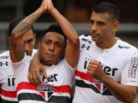Cueva garantiu o triunfo do 'Tricolor'. GOAL