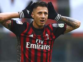 Gianluca Lapadula lors d'un match de Serie A entre Milan et Crotone. Goal