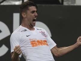 Avelar deverá continuar no Corinthias. Goal