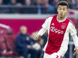 Ajax pede 50 milhões de euros para negociar David Neres.