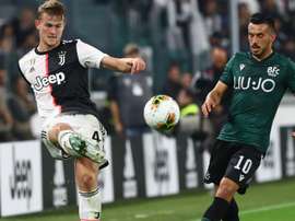Tocco col braccio di De Ligt, il Bologna: 'L'arbitro doveva rivederlo al VAR'. Goal