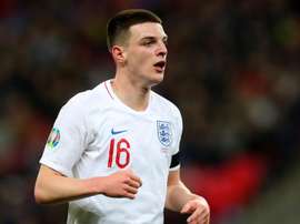 Meia da Inglaterra diz ter sido ameaçado por 'negar' seleção da Irlanda