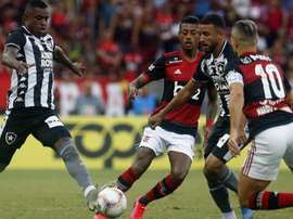 Há quanto tempo o Botafogo não vence o Flamengo