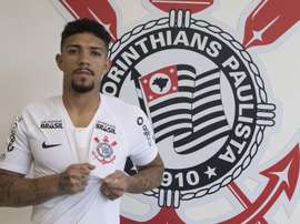 Corinthians anuncia contratação de Douglas, ex-Fluminense. Goal