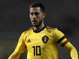 Hazard joga. Mas e Kompany?.Goal