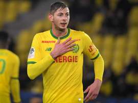 Sala rejoint la Premier League. Goal