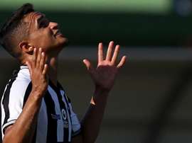 O Glorioso encara o Defensa y Justicia. Goal