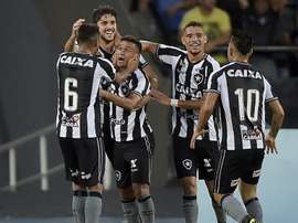 Botafogo 2 x 1 Flamengo: Fogão se afasta da zona de rebaixamento e complica rival