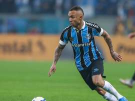 Oferta do Atlético de Madrid agrada, e Grêmio pode negociar Everton. Goal