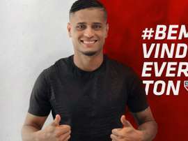 São Paulo anuncia a contratação de Everton. Goal