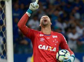 Cruzeiro renova com Fábio até o fim de 2019