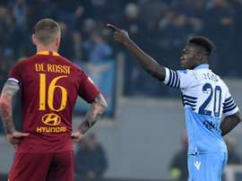Roma eliminata dalla Champions League: Caicedo se la ride su Twitter