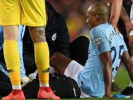 Fernandinho to have scan on knee injury.