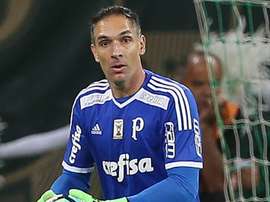 O lendário goleiro, Fernando Prass. Goal
