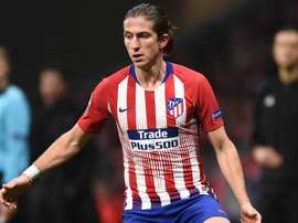 Barcelona volta a priorizar Filipe Luís para a lateral esquerda. Goal