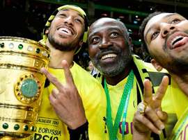 Pai de Aubameyang é apontado como um dos treinadores do Gabão