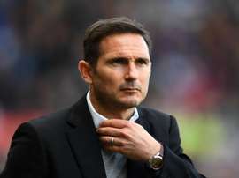 Frank Lampard seems destined to join up at Chelsea. GOAL