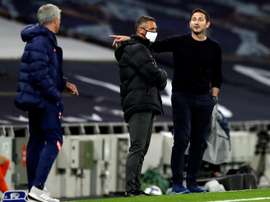 Mourinho donne une leçon à Frank Lampard pour le futur. goal
