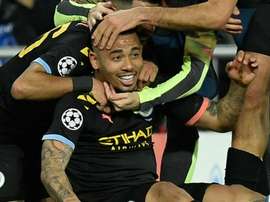 Jesus inferniza o Real Madrid em sua maior noite europeia. Goal