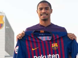 Gabriel Novaes foi apresentado no Barça B. Goal