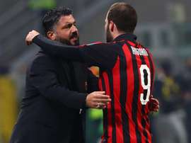 It's difficult to convince him – Gattuso suggests Higuain wants Chelsea move. Goal