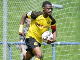 À 14 ans, Youssoufa Moukoko affole les compteurs pour Dortmund. Goal