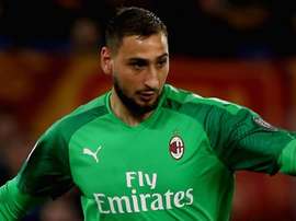 Donnarumma costretto a lasciare il campo. Goal