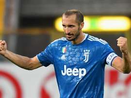 Sorriso Juve: Chiellini torna a correre in campo
