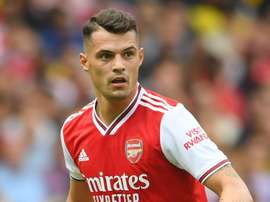 Xhaka tra poco diventerà padre e vuole stare vicino alla moglie. Goal