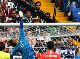 Ochoa: Líder em ranking de defesas.Goal