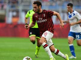 Milan, Pioli prova il 4-2-1-3: Calhanoglu esterno d'attacco, Leao alternativa a Piatek. Goal