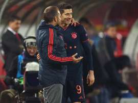 Lewandowski bate recorde e Flick supera marca de Guardiola no Bayern. EFE