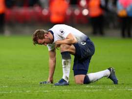 Kane vai desfalcar Tottenham por pelo menos um mês e meio