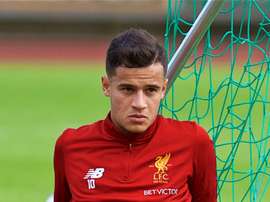 Klopp e Henderson endossam coro por permanência de Coutinho, alvo do Barça