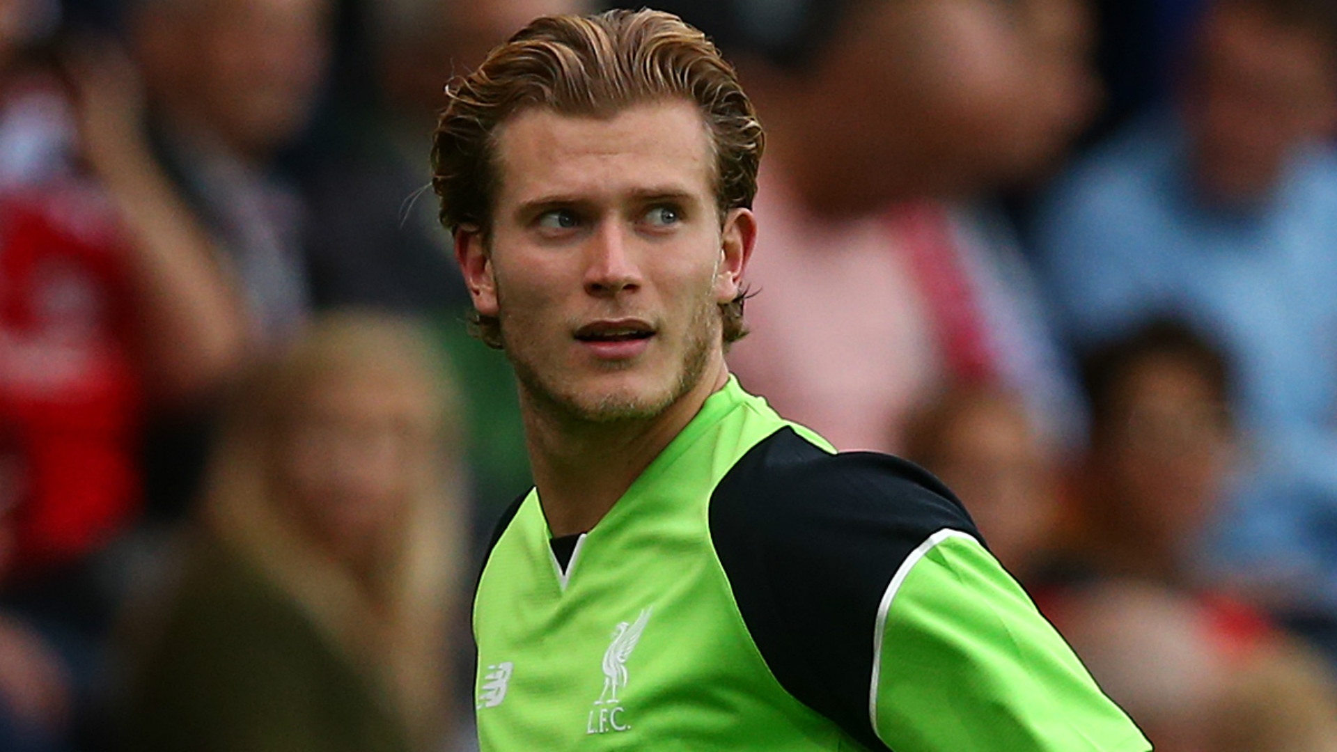 A failed manager hasn't a clue!' - Neville continues war of words with Karius - BeSoccer
