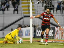 Ponte Preta 0 x 1 Flamengo: Dourado marca e Fla sai na frente da Macaca na Copa do Brasil