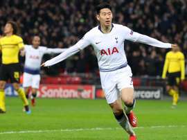 Son lancia gli Spurs verso i quarti. Goal