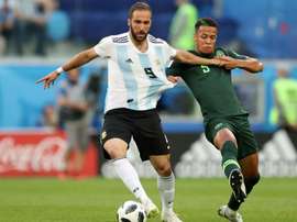Higuain quits 'toxic' Argentina